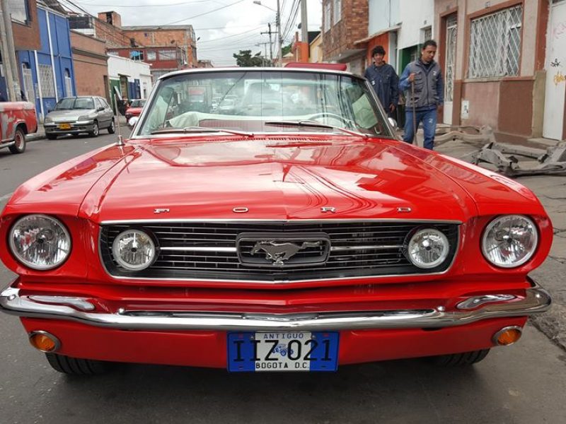 Ford Mustang Convertible